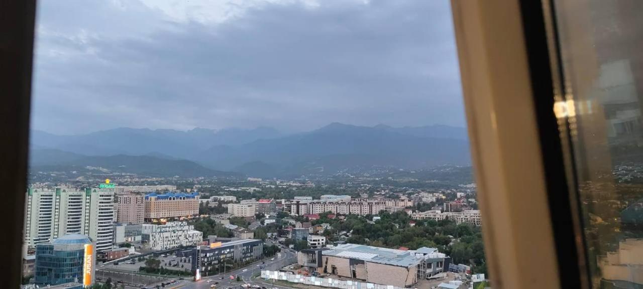 Nurly Tau 2Room Apartments Almaty Luaran gambar