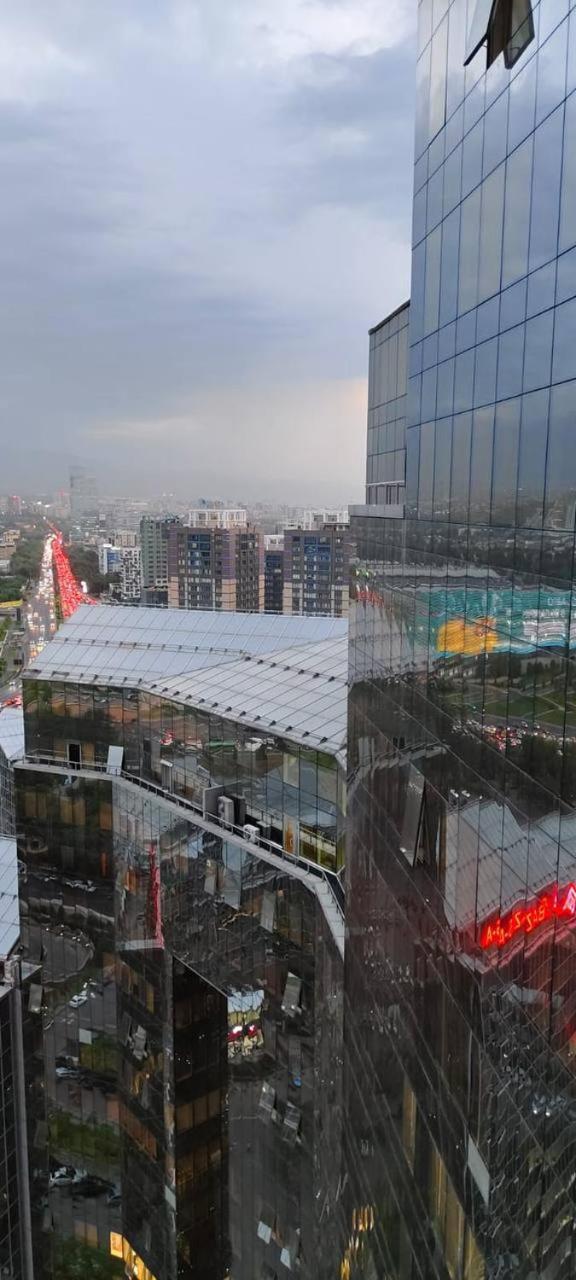 Nurly Tau 2Room Apartments Almaty Luaran gambar