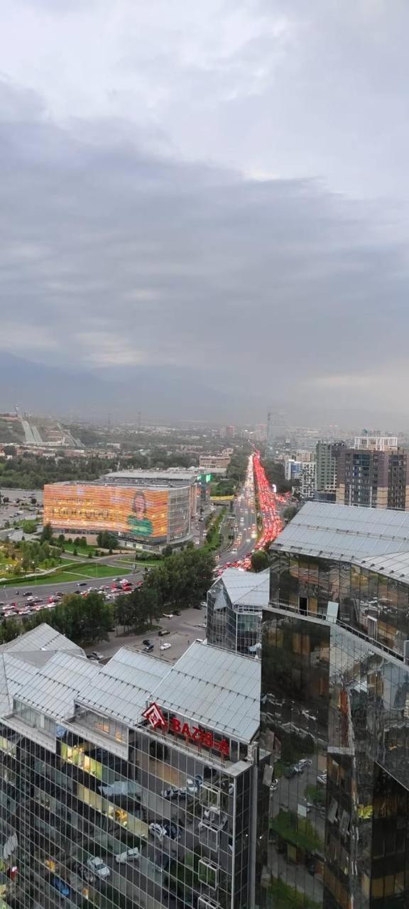 Nurly Tau 2Room Apartments Almaty Luaran gambar