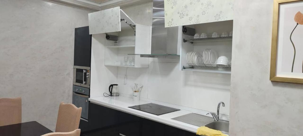 Nurly Tau 2Room Apartments Almaty Luaran gambar